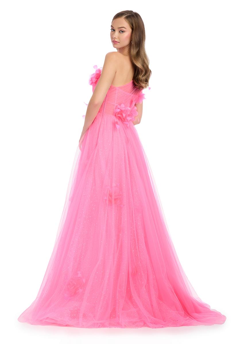 Modest Prom Dresses 2026 Long Sleeve & High-Neck Styles Modest Prom Dresses 2026 Long Sleeve & High-Neck Styles