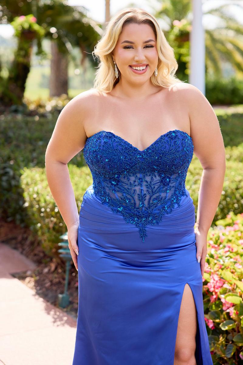 Curvy by Primavera Fitted Sweetheart Corset Prom Dress 14109