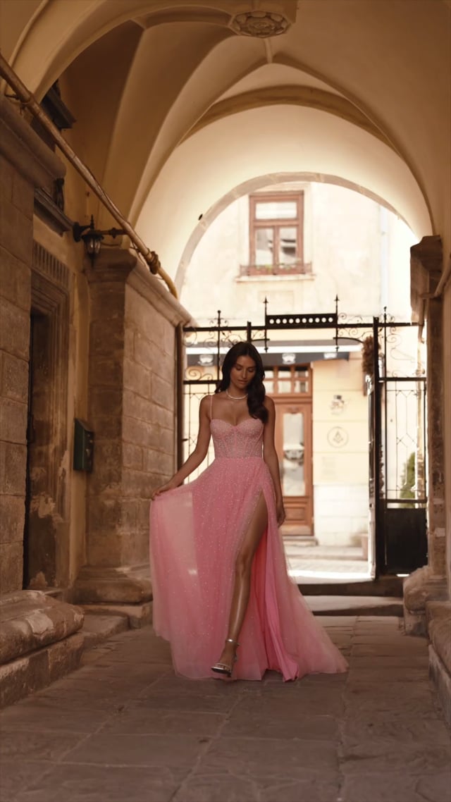 {"video_link":"https:\/\/vimeo.com\/1043394096"}