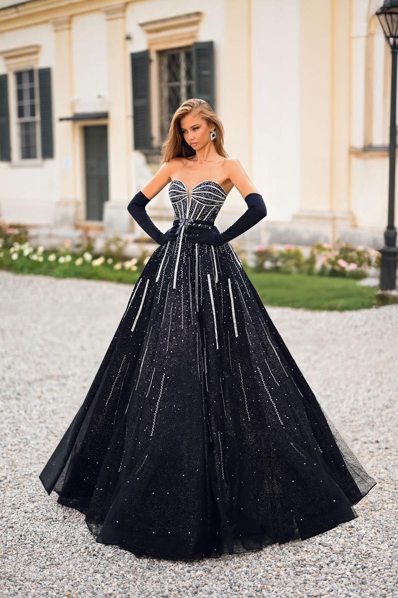cute black dresses for prom Gorgeous Spaghett-Straps Dress With Slit The sweetheart neckline adds a touch of romance to the dress Black Prom Dresses 2026 |
