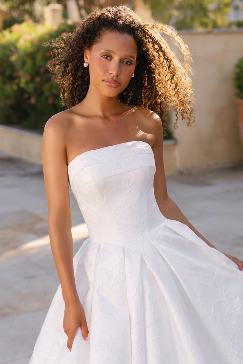Allure Bridals A1400 Satin Jacquard Strapless Bridal Gown Allure Bridals A1400 Satin Jacquard Strapless Bridal Gown
