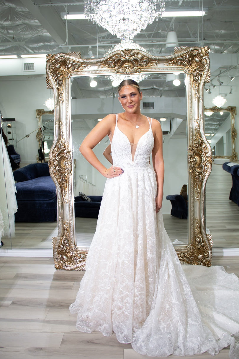 Maggie Sottero One of a Kind Bridal Gown OOAK144