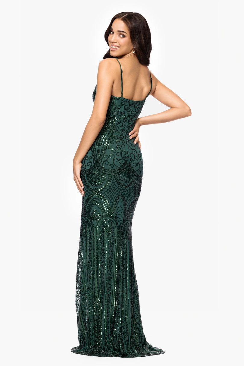 carrie sequin dress 8 Carrie Bradshaw Outfits That Are Still Super Chic