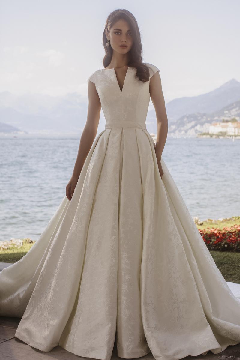 Abella by Allure Bridals "Solstice" Gown E407 Abella by Allure Bridals "Solstice" Gown E407