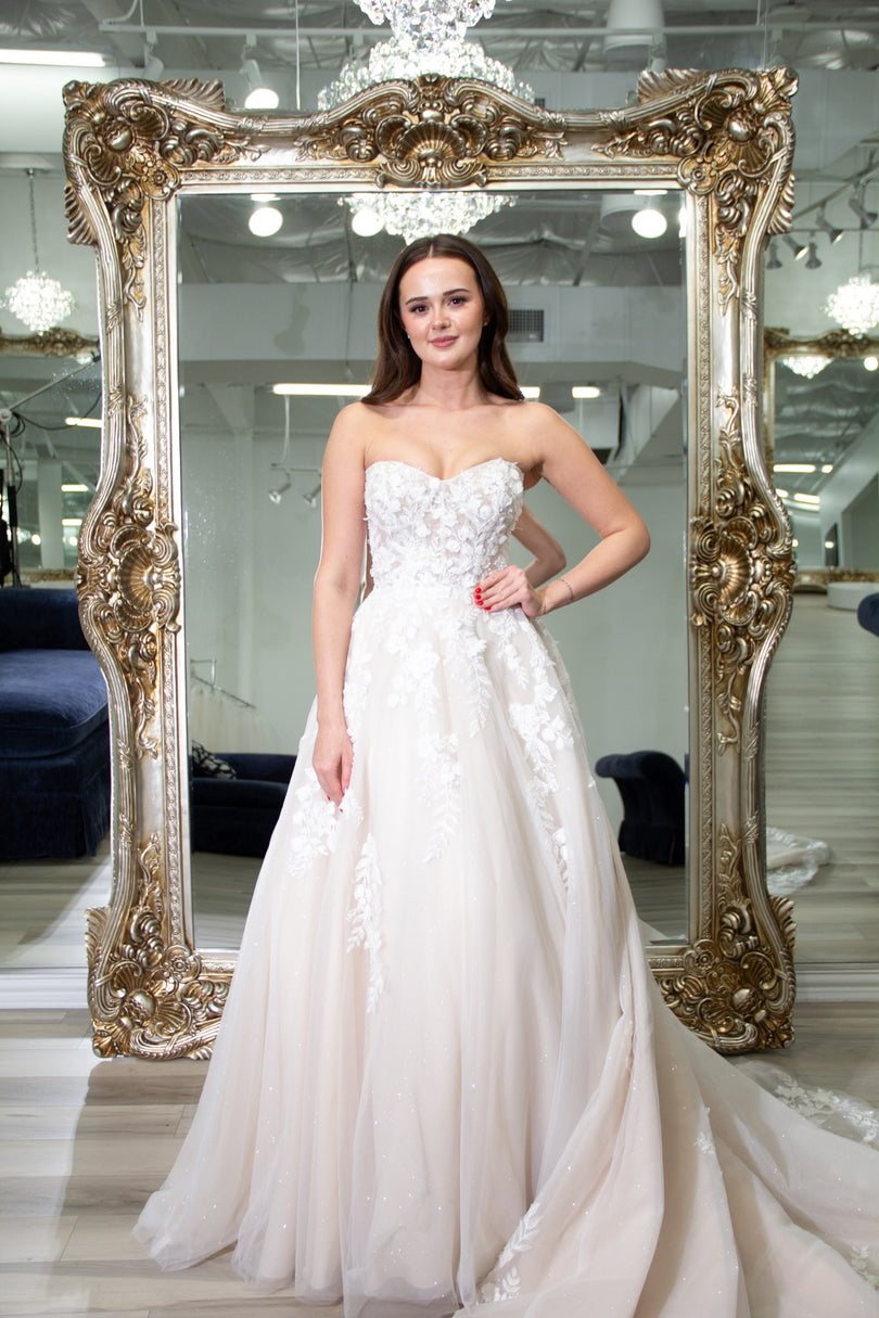 Allure One of a Kind Bridal Gown OOAK137
