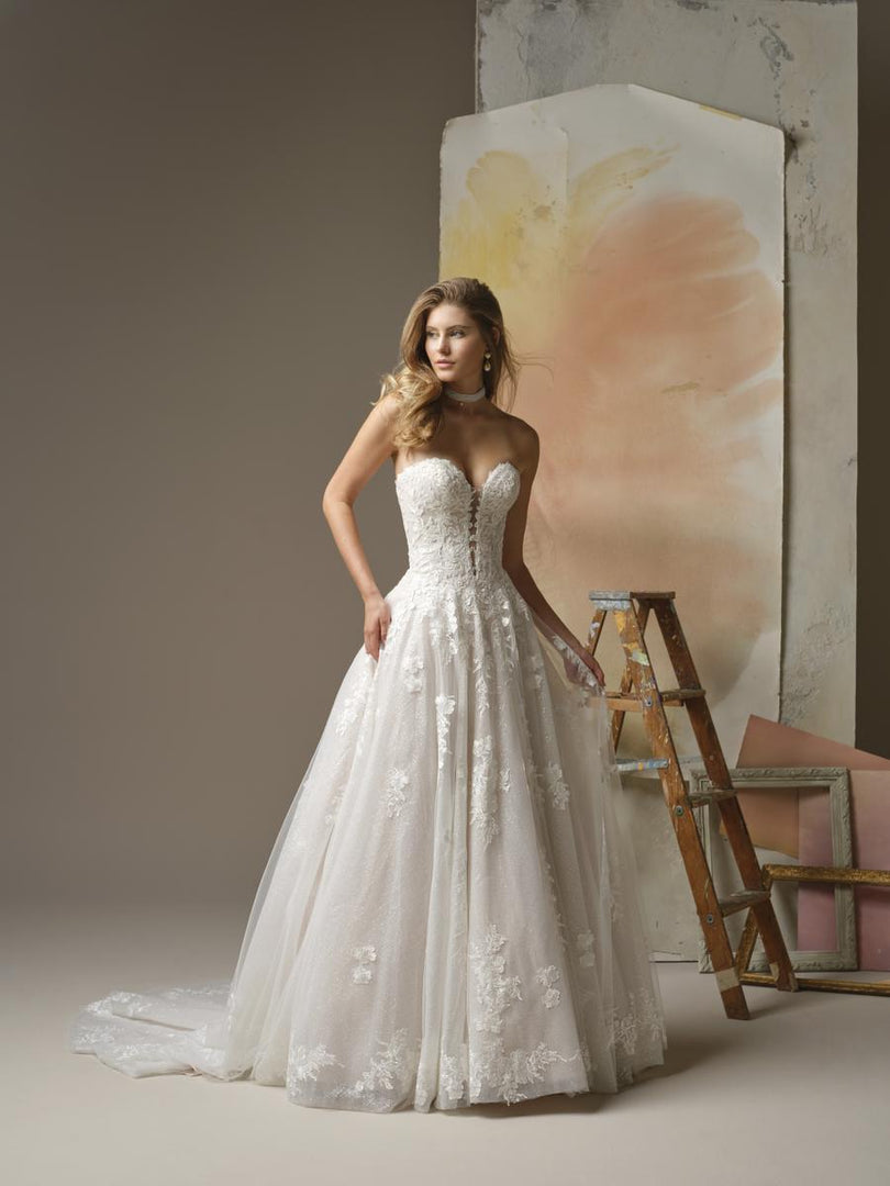 Maggie Sottero Designs Dress 26MS404A01