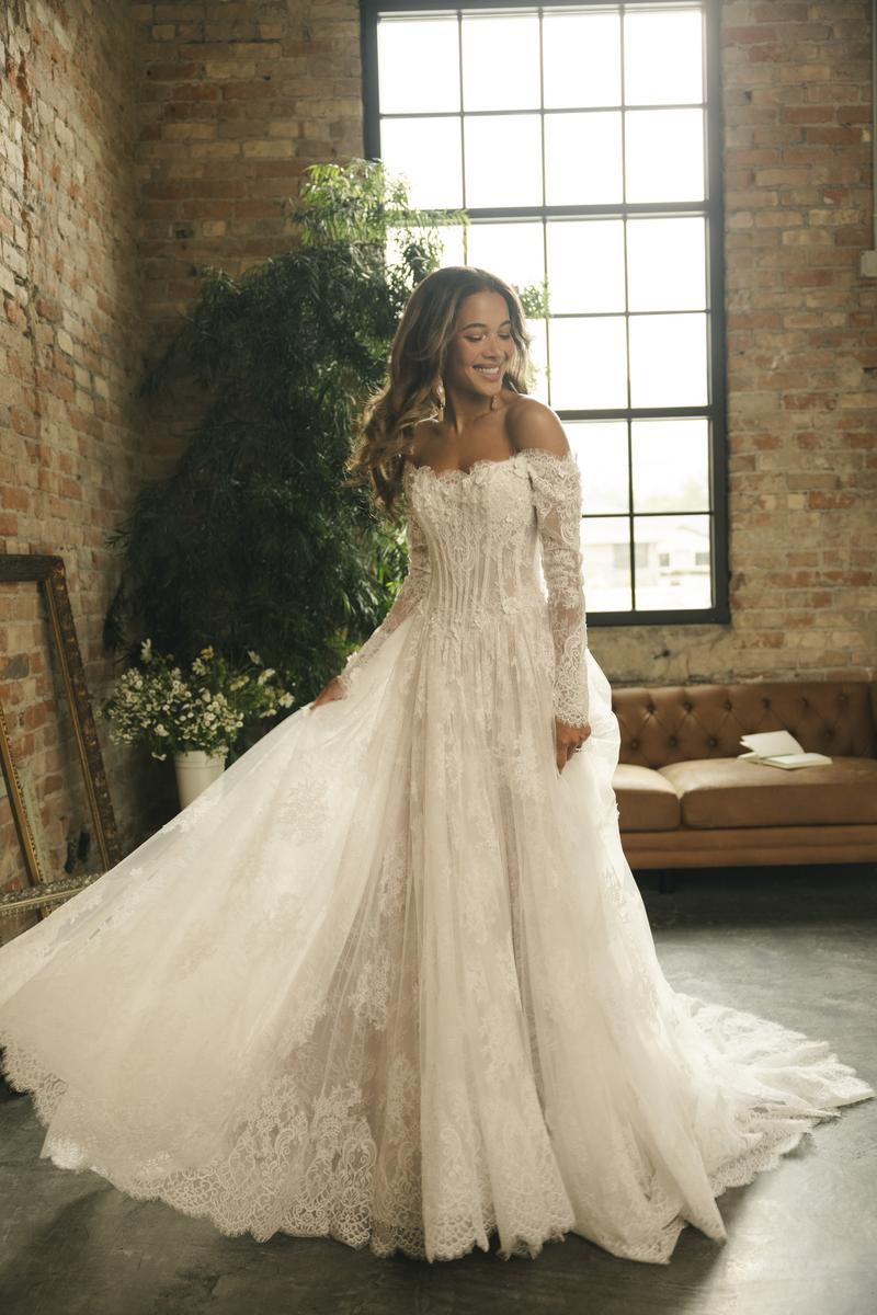 Maggie Sottero Designs Dress 26MB385A01