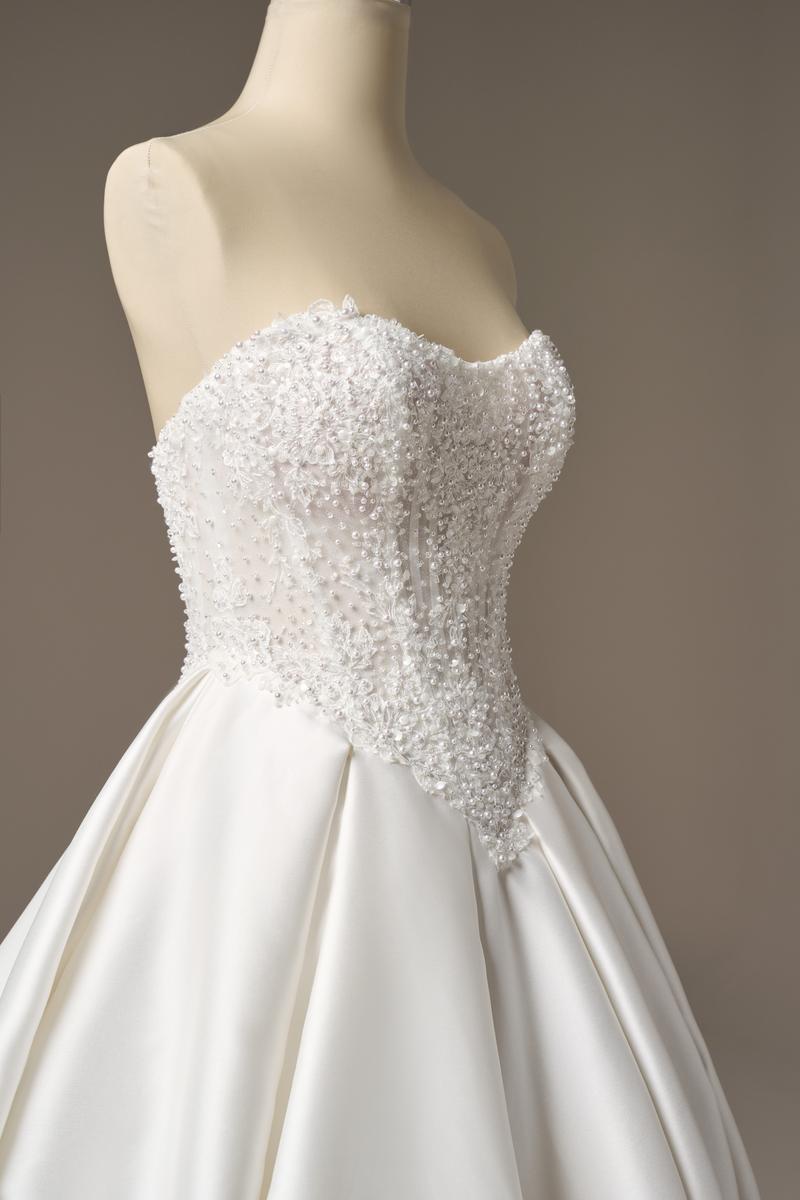 Maggie Sottero Designs Dress 26MS402A11