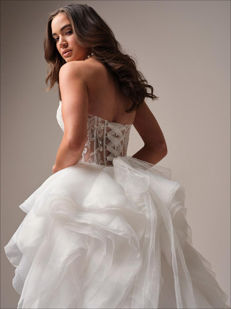 maggie wedding dress grey's anatomy Whether you like Maggie or not, you have to admit that Kelly looks amazing at her wedding : r/greysanatomy