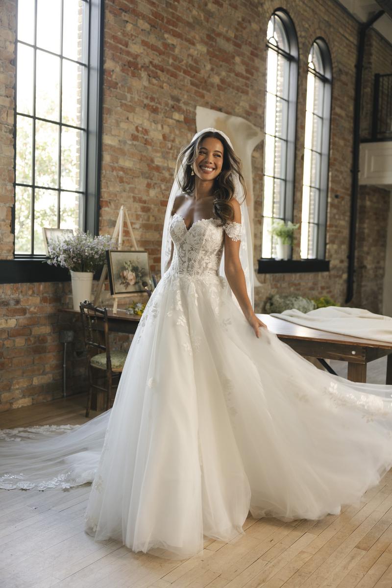 Maggie Sottero Designs Dress 26MK465A01