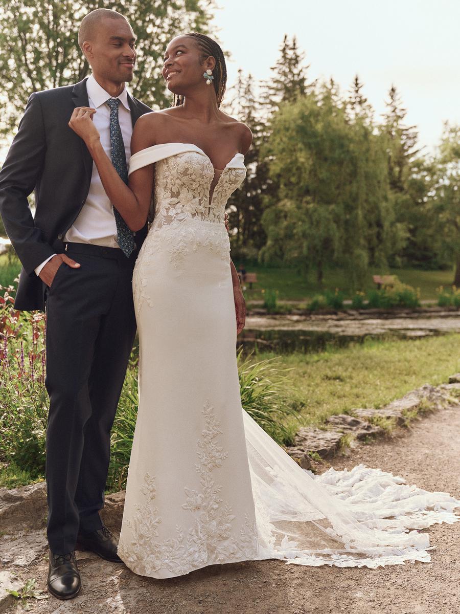 beach wedding dress off shoulder Beach Wedding Dress Tulle Off Shoulder Lace Embroidery