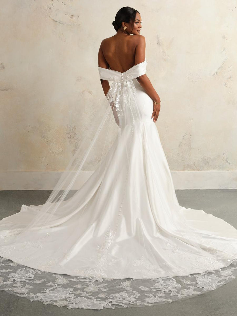 Sottero & Midgley Giselle Fit and Flare Bridal Gown Sottero & Midgley Giselle Fit and Flare Bridal Gown