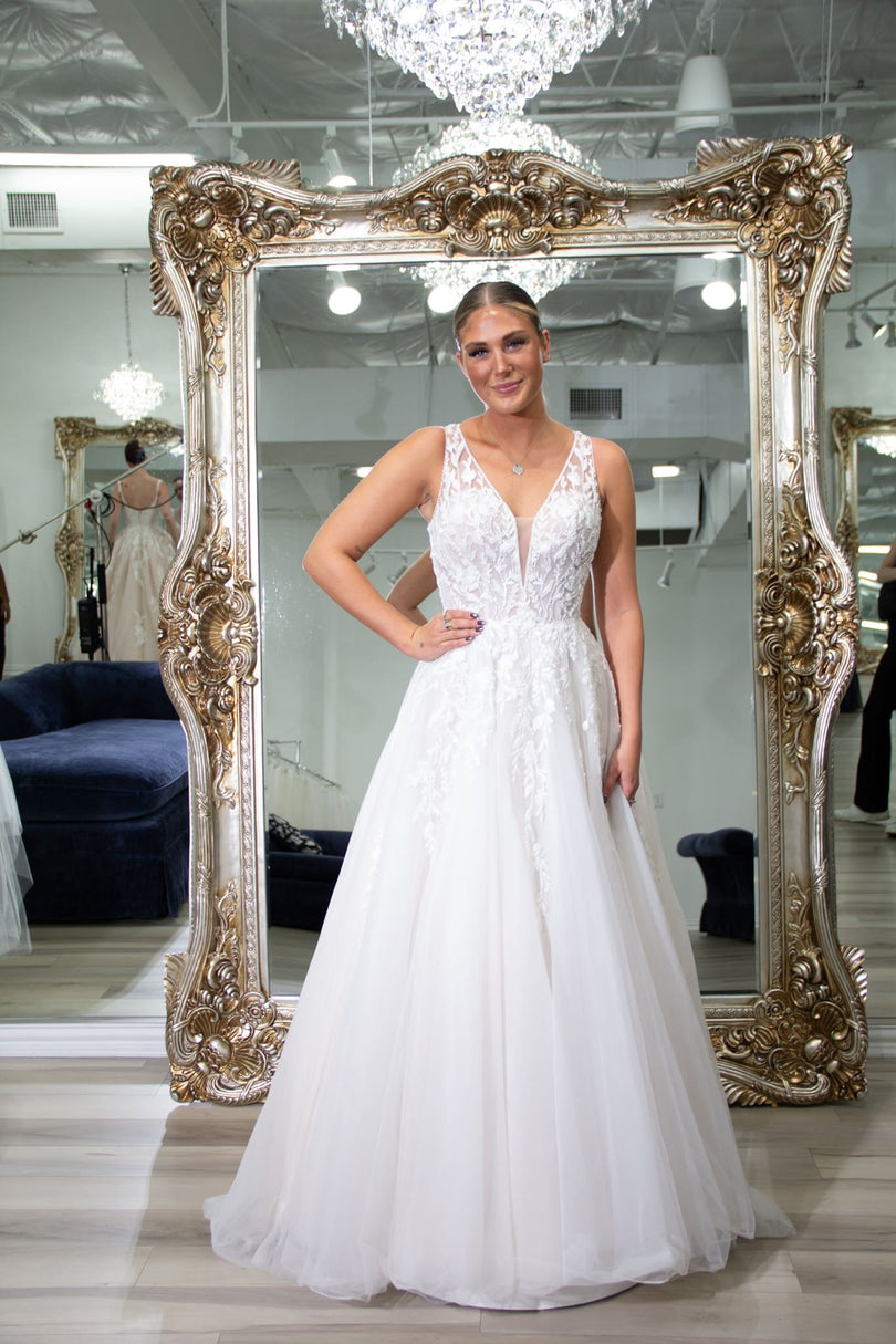 Maggie Sottero One of a Kind Bridal Gown OOAK148
