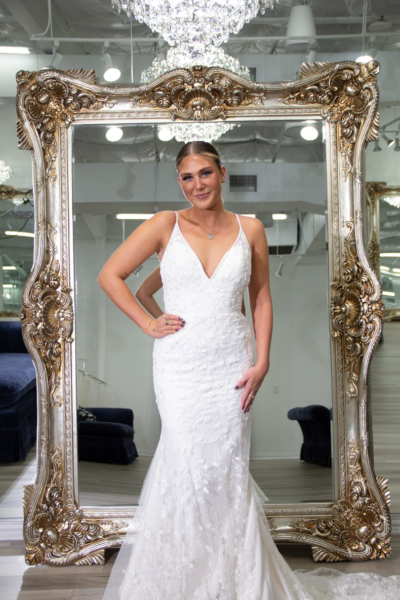 Maggie Sottero One of a Kind Bridal Gown OOAK125