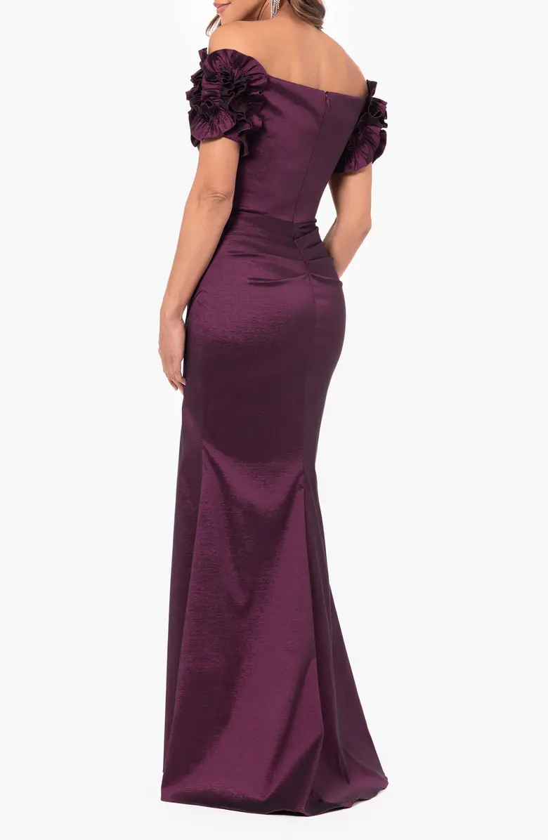 Evening Dresses Xscape Velvet Gown Alana