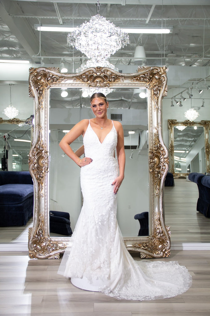 Maggie Sottero One of a Kind Bridal Gown OOAK125