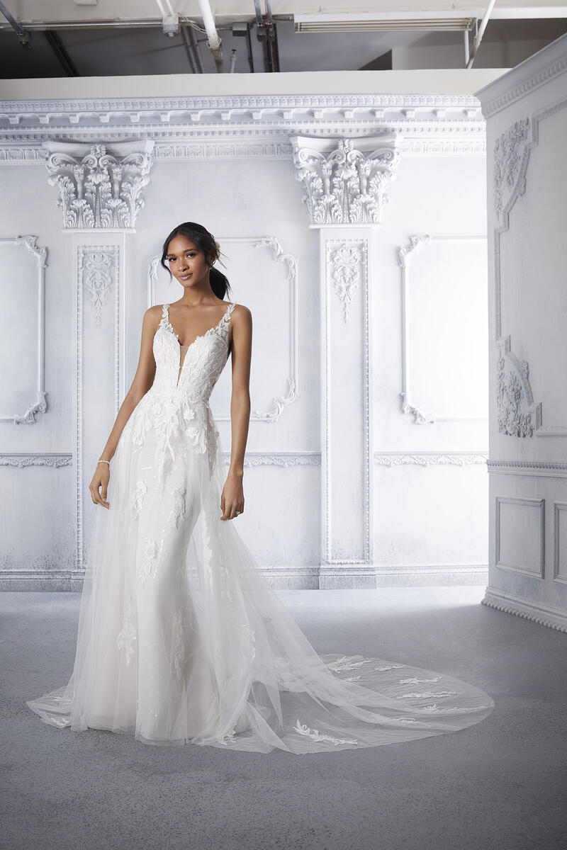 Wedding dress trends 2019: the key styles brides need to know | HELLO!