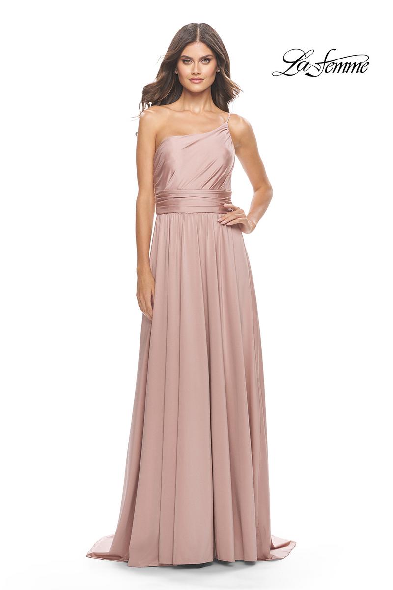 Modest Prom Dresses 2026 Long Sleeve & High-Neck Styles Modest Prom Dresses 2026 Long Sleeve & High-Neck Styles