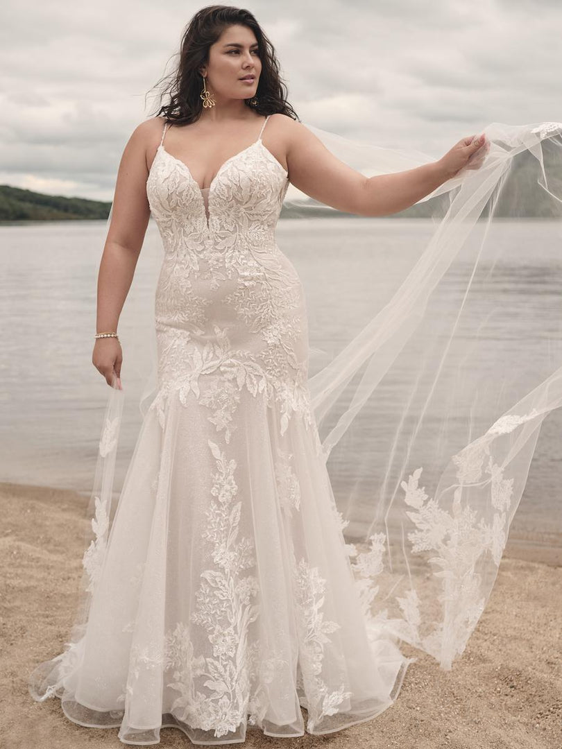 Vintage Lace Applique A Line Wedding Dress With Illusion Long Sleeves And V  Neckline Plus Size, Floor Length, Designer Marriage Gown For Beach Weddings  In 2023 From Yes_mrs, $100.88 | DHgate.Com